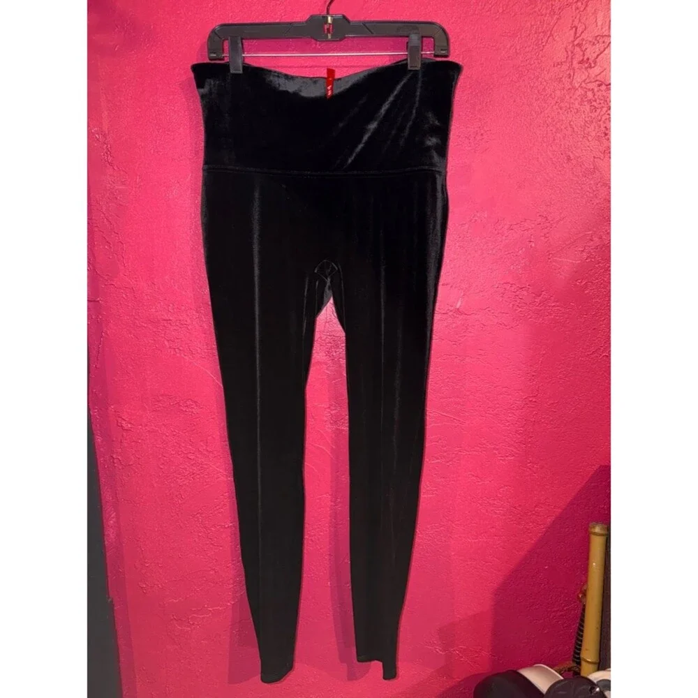 SPANX Black High-Waist Velvet Leggings. Sz 1X. Super soft and luxurious. goth